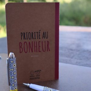 Carnet A6 et son stylo – les bons plans de mme bonheur !